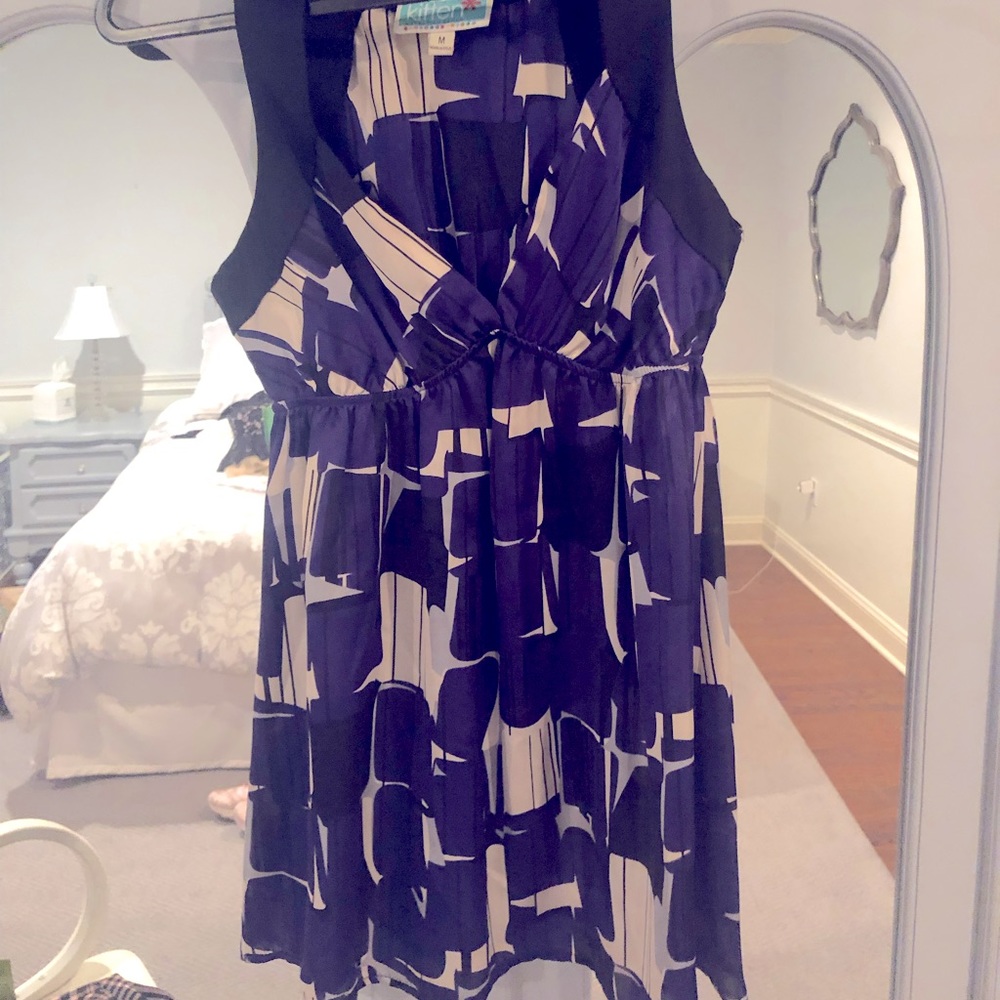 Kitten Sleeveless silk flowy top